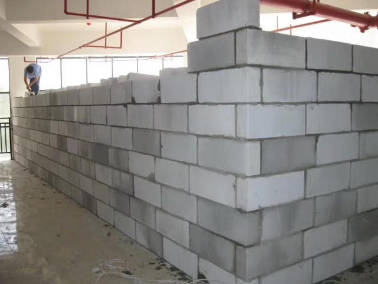 武昌蒸压加气混凝土砌块承重墙静力和抗震性能的研究